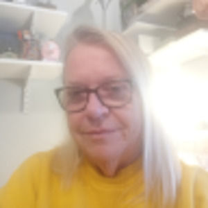 Meet your Posher, Brenda